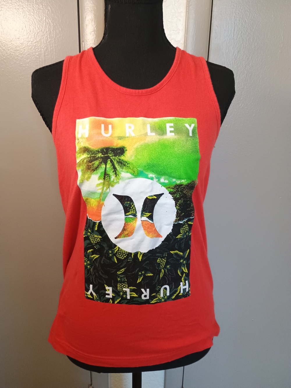 Hurley Graphic Tank Top Red & Green Like New